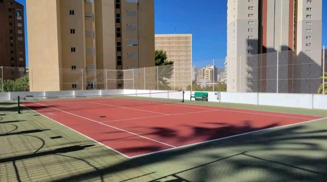 Vacanza Luxury Complex- Parking , Pool Only In The Summer , Rincon De Loix Apartment Benidorm Exterior photo