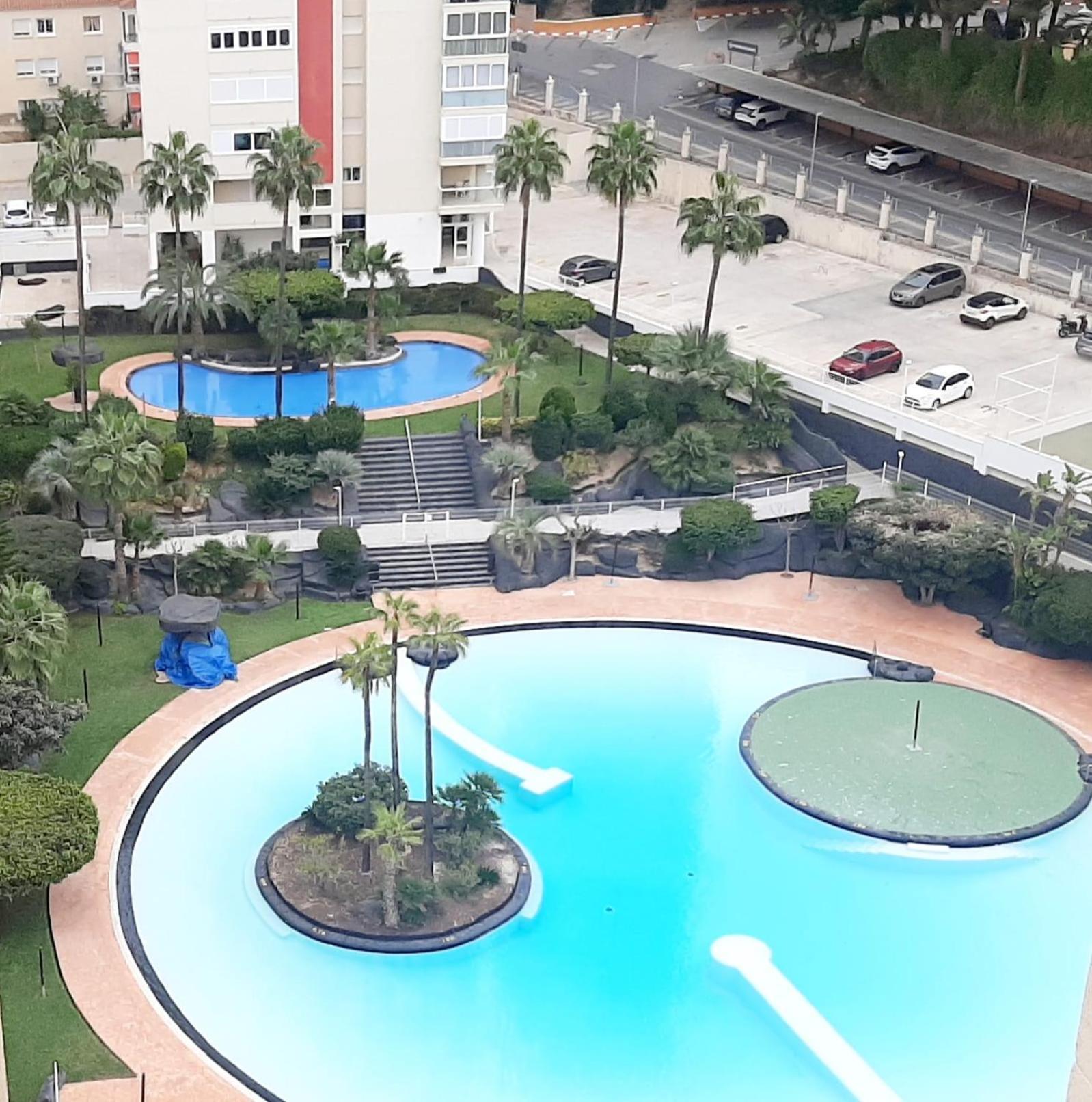 Vacanza Luxury Complex- Parking , Pool Only In The Summer , Rincon De Loix Apartment Benidorm Exterior photo