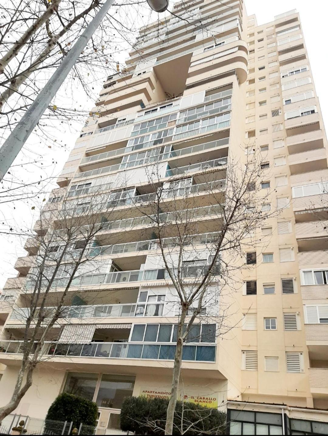 Vacanza Luxury Complex- Parking , Pool Only In The Summer , Rincon De Loix Apartment Benidorm Exterior photo